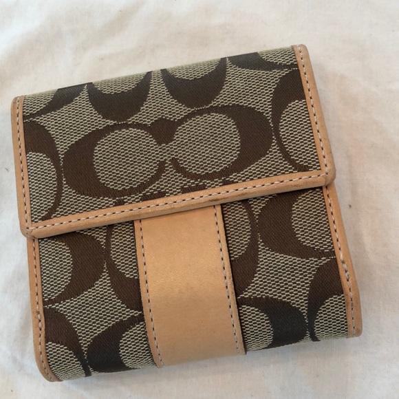 Coach logo wallet with leather stripe - Picture 2 of 5